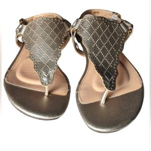 NWOB Rockport Total Motion gold faux leather laser cut gold tone ankle buckle
